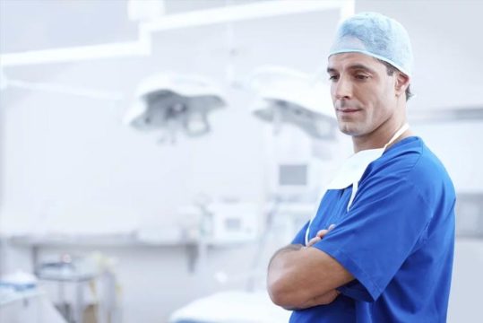 How to Decide What Happens if You Get Put on Life Support